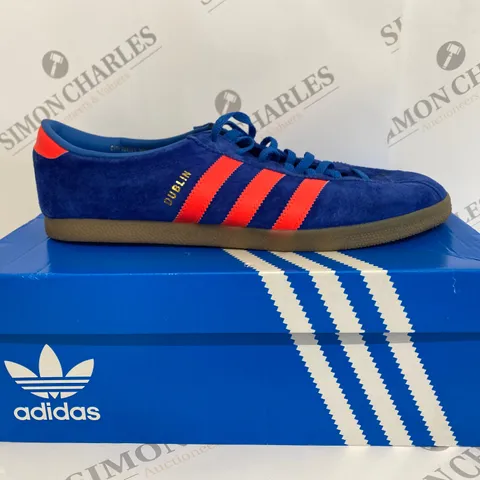 BOXED PAIR OF ADIDAS DUBLIN BLUE SUEDE TRAINERS SIZE 9.5
