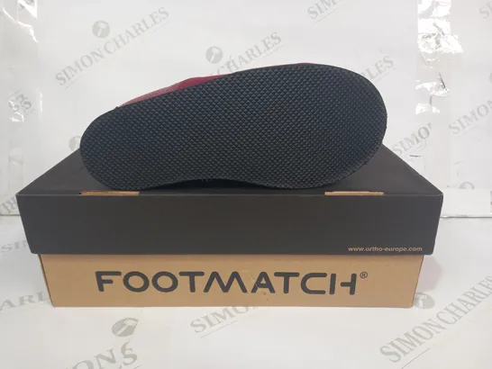 BOXED PAIR OF FOOTMATCH VELCRO STRAP SHOES IN BURGUNDY SIZE UNSPECIFIED