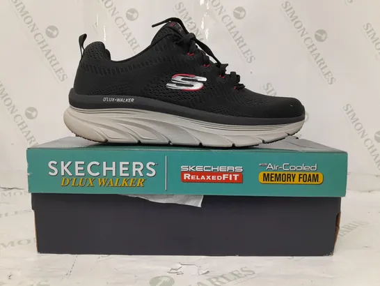 BOXED SKETCHERS D'LUX WALKER TRAINERS IN BLACK SIZE 9