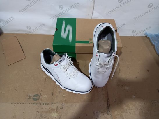 BOXED PAIR OF FJ PRO/SL WHITE/NAVY GOLF SHOES SIZE 6.5