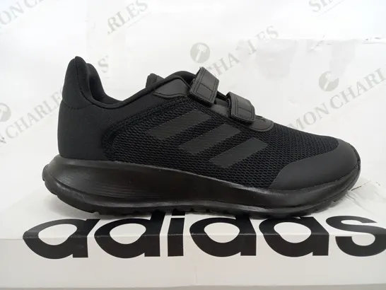 BOXED PAIR OF ADIDAS TENSAUR RUN 2.0 IN BLACK - UK 5