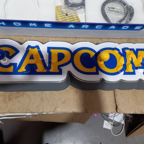CAPCOM HOME ARCADE 2-PLAYER FIGHT STICK WITH 16 BUILT IN GAMES