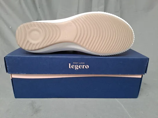 BOXED PAIR OF LEGERO SHOES IN BEIGE SIZE 5.5