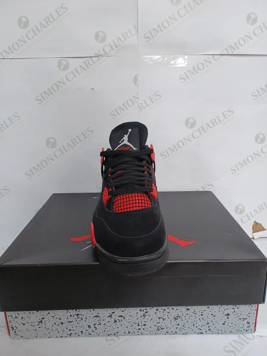 AIR JORDAN 4 RETRO IN BLACK & RED - UK 9