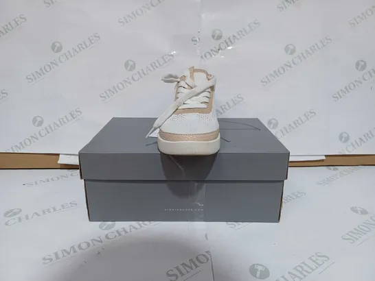 VIONIC WHITE & BROWN TRAINERS - UK 6