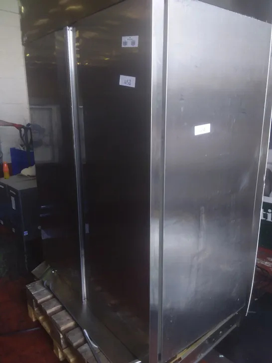 LARGE DOUBLE DISPLAY FRIDGE 