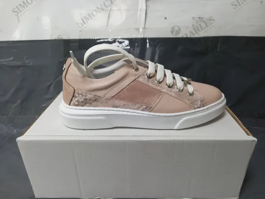 PAIR OF MODA IN PELLE AURAN TRAINERS IN LIGHT PINK - SIZE 7