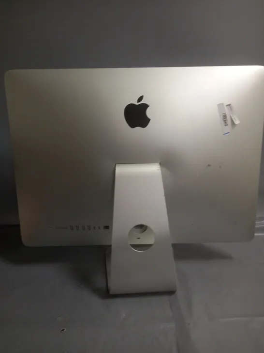 UNBOXED APPLE A1418 COMPUTER