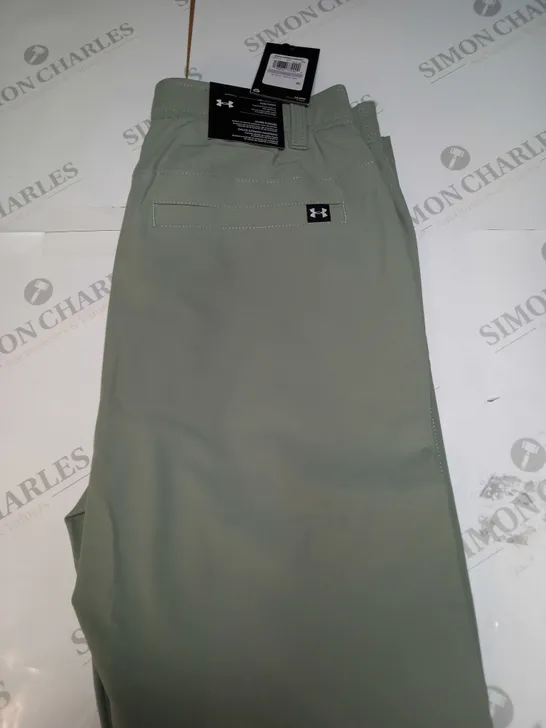 UNDER ARMOUR DRIVE TAPERED PANTS SIZE 30/32"