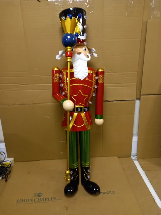 IN-LIT GIANT NUTCRACKER - TRADITIONAL RRP £129.99