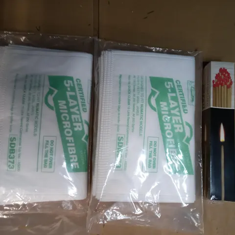 BOX OF APPROXIMATELY 5 ASSORTED HOUSEHOLD ITEMS TO INCLUDE MANOR EXTRA LONG MATCHES, DESIGNER PACK OF MICROFIBRE BAGS, ETC