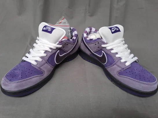 BOXED PAIR OF NIKE SB SHOES IN PURPLE UK SIZE 8