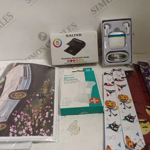 BOX OF APPROXIMATELY 10 ASSORTED ITEMS 5 INCLUDE ELECTRONIC SCALES, BLUETOOTH EARPHONES, SNAP BANDS ETC