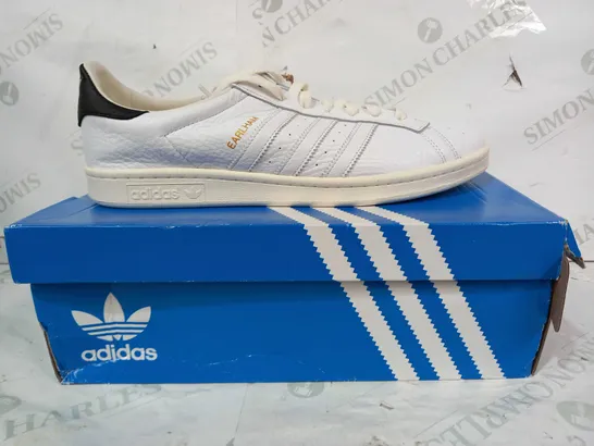 BOXED PAIR OF ADIDAS EARLHAM SHOES IN WHITE/BLACK/GOLD UK SIZE 10.5