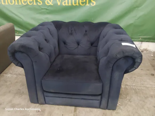 DESIGNER CHESTERFIELD EASY CHAIR NAVY PLUSH FABRIC