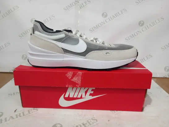 BOXED PAIR OF NIKE WAFFLE ONE SHOES IN WHITE/BLACK UK SIZE 10