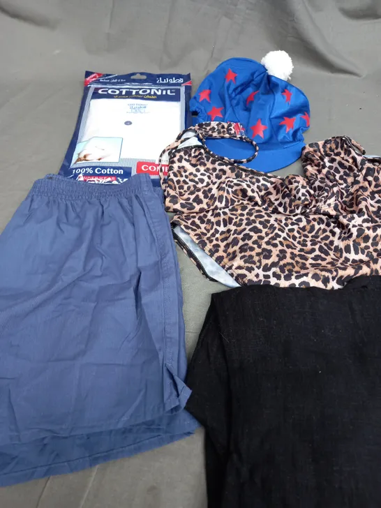 BOX OF APPROXIMATELY 25 ASSORTED CLOTHING ITEMS TO INCLUDE - HAT , SHORTS , SWINSUIT ETC