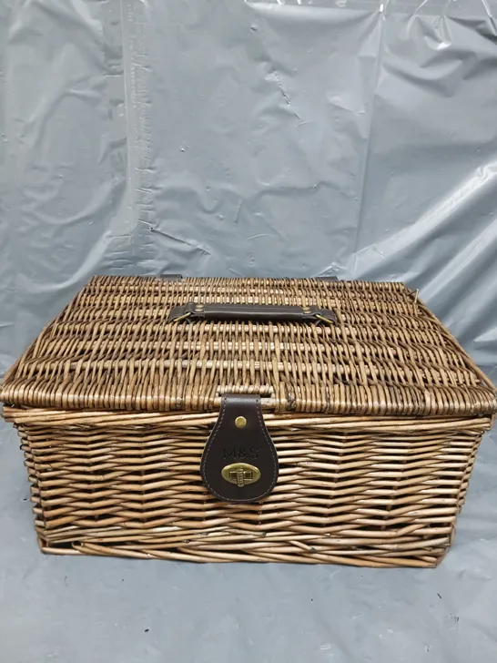 M&S WOODEN BASKET 