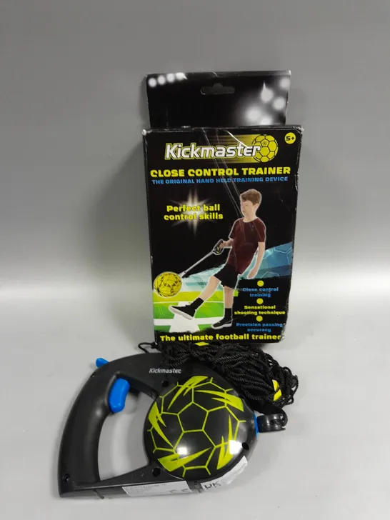 KICKMASTER CLOSE CONTROL FOOTBALL TRAINER  RRP £19.99