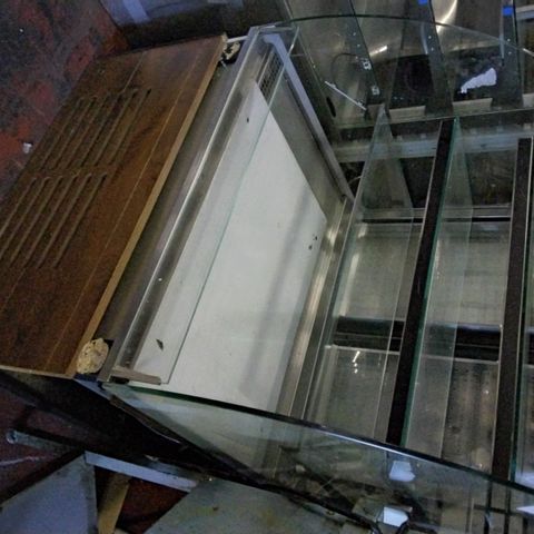 REFRIGERATED SERVE-OVER DISPLAY UNIT