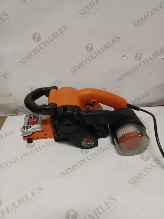 BLACK & DECKER BELT SANDER