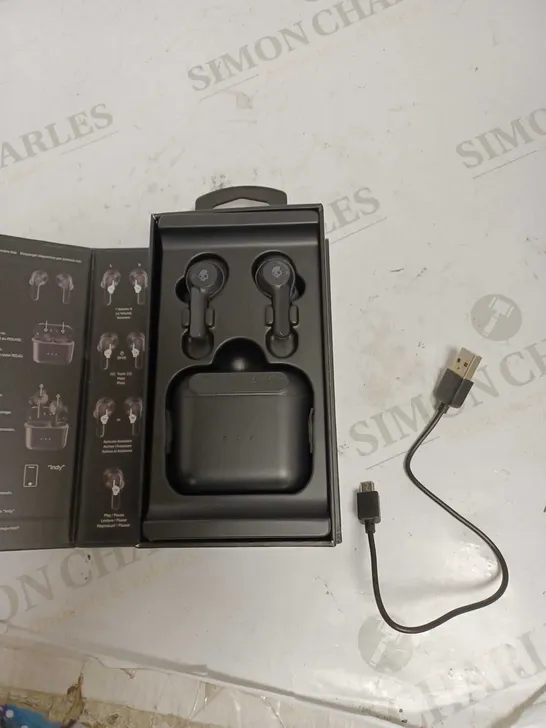 SKULLCANDY TRULY WIRELESS EARBUDS