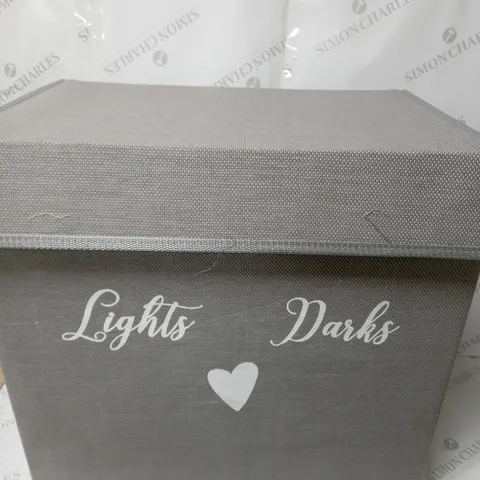 LIGHT AND DARK WASHING BASKET 