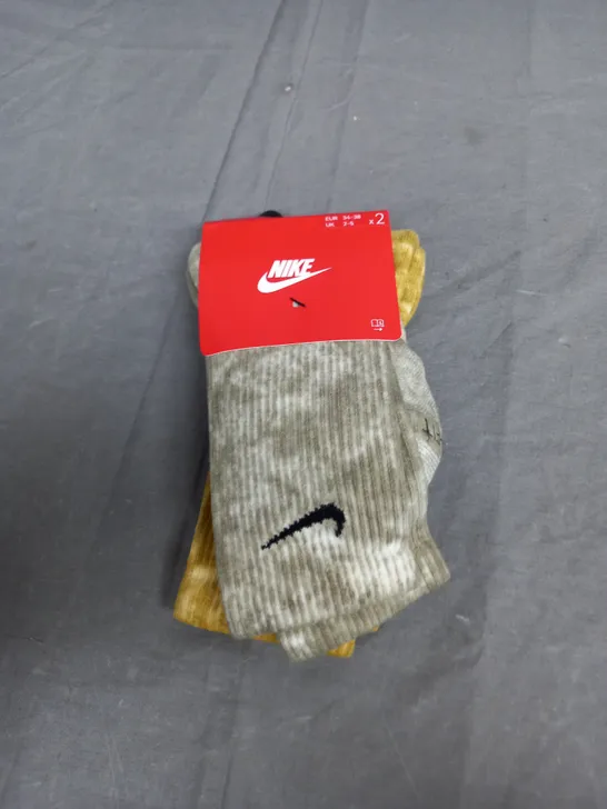 NIKE WASHED SOCKS IN GREY & YELLOW - UK 2-5