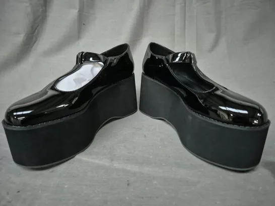 BOXED PAIR OF KOI MORENO BLACK PLATFORM MARY JANES SIZE 8