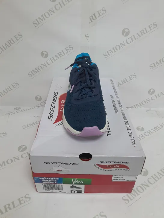 SKECHERS ARCH FIT MESH UPPER TRAINER UK SIZE 6 - BLUE AND PINK