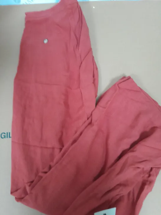 GUESS WAIST COAT & PANTS SET IN RED - SIZE UK 12