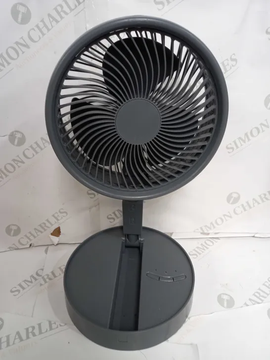 BELL & HOWELL RECHARGEABLE EXTENDABLE DESK & FLOOR FAN, GREY