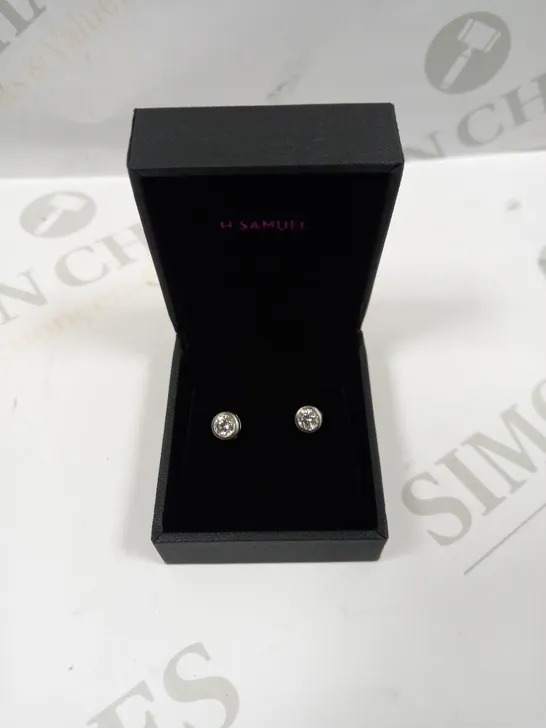 H.SAMUEL SILVER STUD EARRINGS WITH STONE