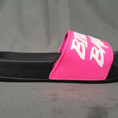 BOXED PAIR OF BIDI BADU SLIDERS IN PINK/BLACK EU SIZE 37