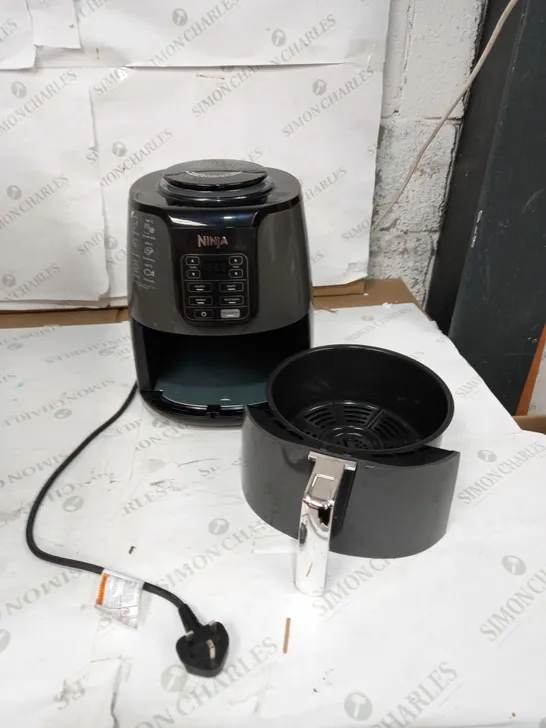 NINJA AIR FRYER 3.8L AF100UK