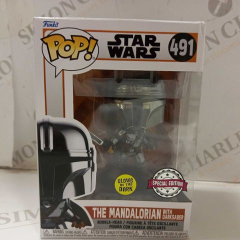 BOXED POP HEAD - STAR WARS THE MANDALORIAN WITH DARKSABER (491)