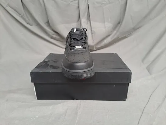 BOXED PAIR OF NIKE SUPREME AIR FORCE 1 LOW IN BLACK SIZE 11