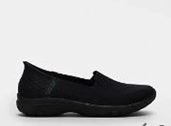 SKECHERS REGGAE FEST 2.0 GUIDING LIGHT SLIP ON TRAINER BLACK SIZE 4