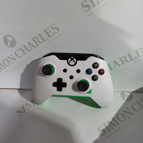 PDP NEON WHITE XBOX WIRED CONTROLLER