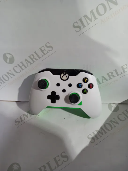 PDP NEON WHITE XBOX WIRED CONTROLLER