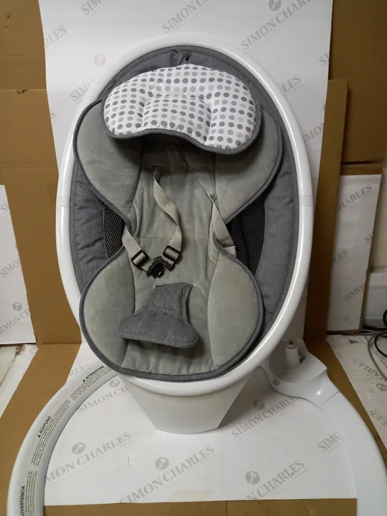 MUNCHKIN BLUETOOTH LIGHTWEIGHT BABY SWING