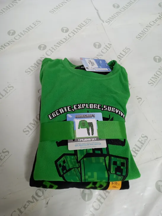 MINECRAFT PYJAMA SET SIZE 9-10 YEARS