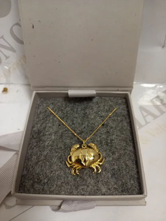 DAINTY LONDON GOLD EFFECT CRAB PENDANT NECKLACE 