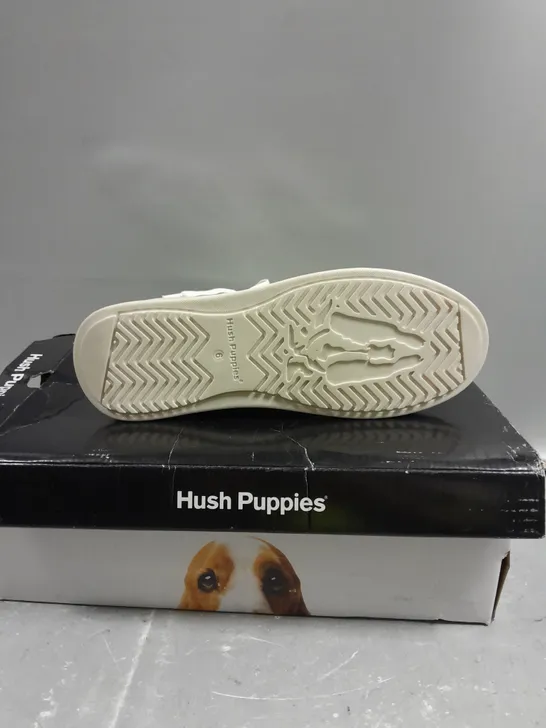 BOXED PAIR OF HUSH PUPPIES CAMILLE LACE CUPSOLE TRAINERS IN SILVER - 6