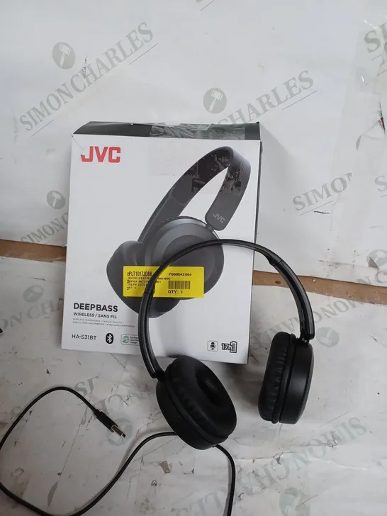 JVC POWERFUL SOUND HEADPHONES