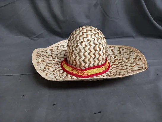 APPROXIMATELY 120 SOMBRERO ESPANA 