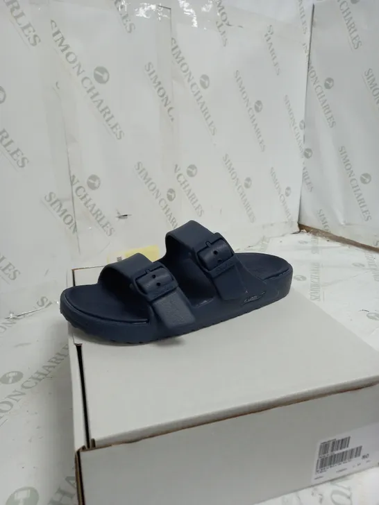 BOXED SKETCHERS FOAMIES BLUE SANDALS SIZE 8