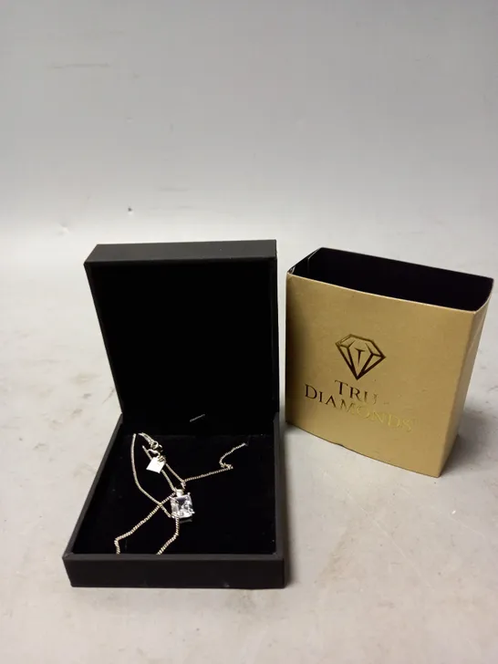 BOXED TRU DIAMONDS STONE NECKLACE 