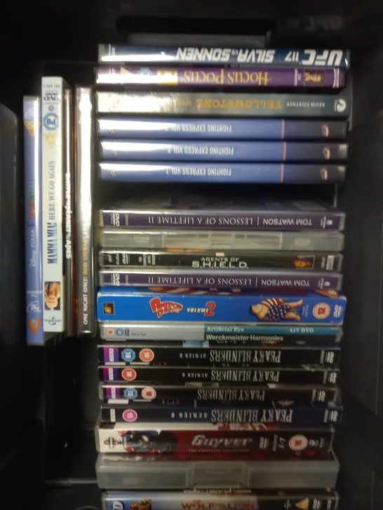 APPROXIMATELY 25 ASSORTED TV SERIES & FILM DVDS TO INCLUDE AMERICAN DAD, HOCUS POCUS, MAMMA MIA! ETC