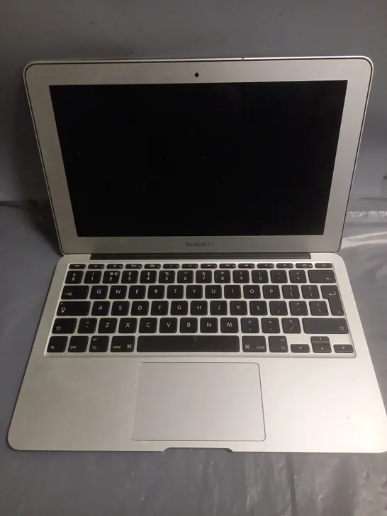 UNBOXED APPLE MACBOOK AIR LAPTOP